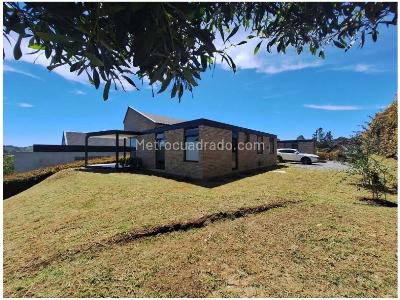 Casa de 3 alcobas en venta en Alto De Las Palmas, Envigado, 280 m² · foto 3 de 12