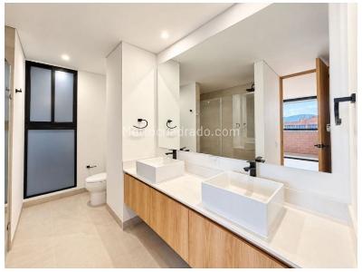 Apartamento de 2 alcobas en venta en Loma De Lalinde, Medellín, 110 m² · foto 20 de 20