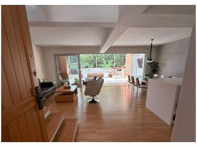 Casa de 3 alcobas en venta en El Poblado, Medellín, 220 m² · foto 5 de 10