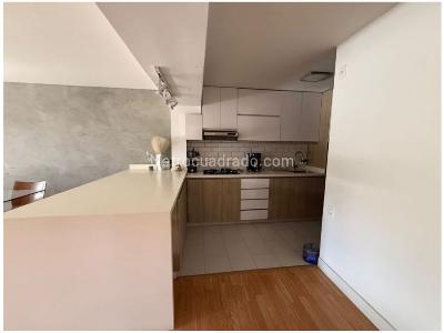 Casa de 3 alcobas en venta en El Poblado, Medellín, 220 m² · foto 7 de 10