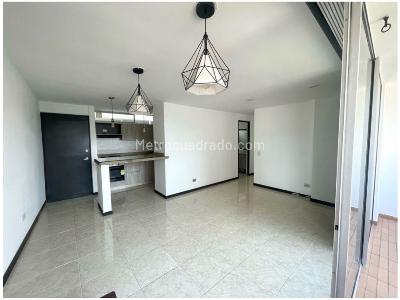 Apartamento de 3 alcobas en venta en Loma De Los Bernal / Parte Baja, Medellín, 84 m² · foto 5 de 20