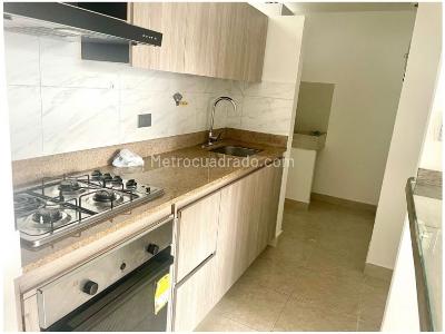 Apartamento de 3 alcobas en venta en Loma De Los Bernal / Parte Baja, Medellín, 84 m² · foto 8 de 20