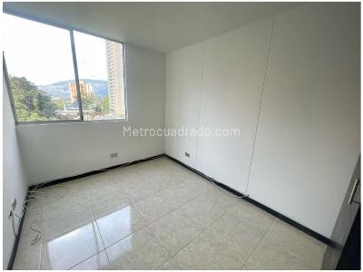 Apartamento de 3 alcobas en venta en Loma De Los Bernal / Parte Baja, Medellín, 84 m² · foto 14 de 20