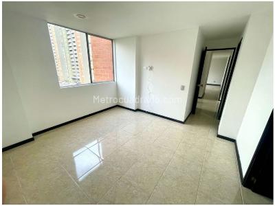 Apartamento de 3 alcobas en venta en Loma De Los Bernal / Parte Baja, Medellín, 84 m² · foto 17 de 20