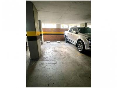 Apartamento de 3 alcobas en venta en Loma De Los Bernal / Parte Baja, Medellín, 84 m² · foto 19 de 20