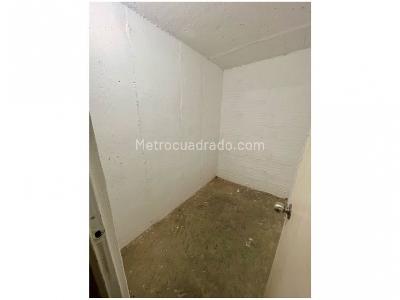 Apartamento de 3 alcobas en venta en Loma De Los Bernal / Parte Baja, Medellín, 84 m² · foto 20 de 20