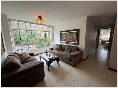 Apartamento de 3 alcobas en venta en Vizcaya, Medellín, 86 m² · foto 2 de 19