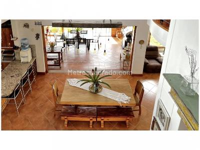 Casa de 4 alcobas en venta en La Catedral, Envigado, 369 m² · foto 11 de 20