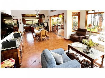 Casa de 4 alcobas en venta en La Catedral, Envigado, 369 m² · foto 13 de 20