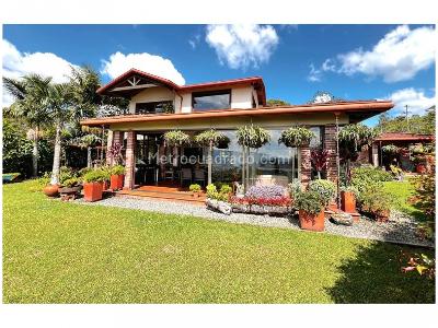 Casa de 4 alcobas en venta en La Catedral, Envigado, 369 m² · foto 17 de 20