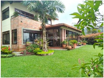 Casa de 4 alcobas en venta en La Catedral, Envigado, 369 m² · foto 19 de 20
