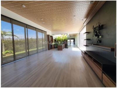 Casa de 4 alcobas en venta en Llanogrande, Rionegro, 540 m² · foto 10 de 11