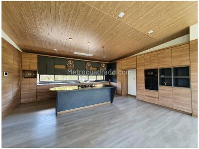 Casa de 4 alcobas en venta en Llanogrande, Rionegro, 540 m² · foto 4 de 11