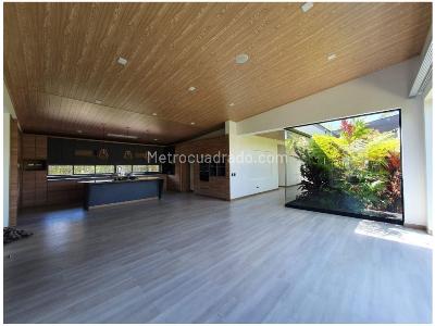 Casa de 4 alcobas en venta en Llanogrande, Rionegro, 540 m² · foto 7 de 11