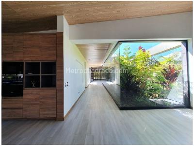 Casa de 4 alcobas en venta en Llanogrande, Rionegro, 540 m² · foto 8 de 11
