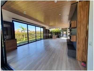 Casa de 4 alcobas en venta en Llanogrande, Rionegro, 540 m² · foto 9 de 11