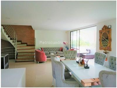 Casa de 4 alcobas en venta en Loma Del Chocho, Envigado, 284 m² · foto 11 de 14