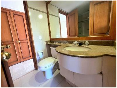 Apartamento de 3 alcobas en venta en Los Balsos, Medellín, 167 m² · foto 17 de 19