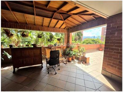 Apartamento de 3 alcobas en venta en Los Balsos, Medellín, 167 m² · foto 6 de 19