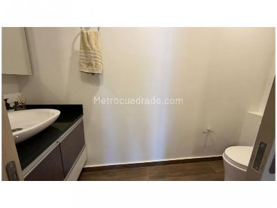 Apartamento de 2 alcobas en venta en Altos Del Poblado, Medellín, 148 m² · foto 10 de 17