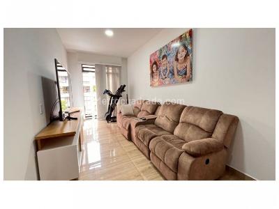 Casa de 4 alcobas en venta en El Tesoro, Medellín, 240 m² · foto 9 de 15