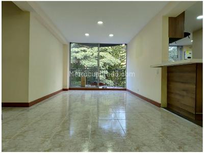 Apartamento de 3 alcobas en venta en Loma De Los Gonzalez, Medellín, 92 m² · foto 6 de 15