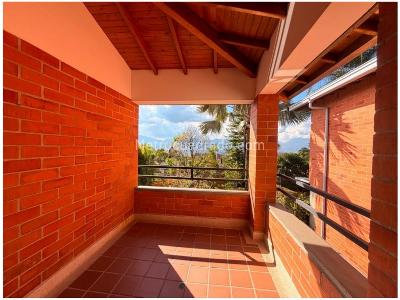 Casa de 3 alcobas en venta en Loma Del Chocho, Envigado, 250 m² · foto 13 de 20