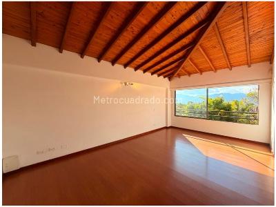Casa de 3 alcobas en venta en Loma Del Chocho, Envigado, 250 m² · foto 14 de 20