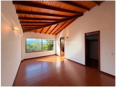 Casa de 3 alcobas en venta en Loma Del Chocho, Envigado, 250 m² · foto 15 de 20