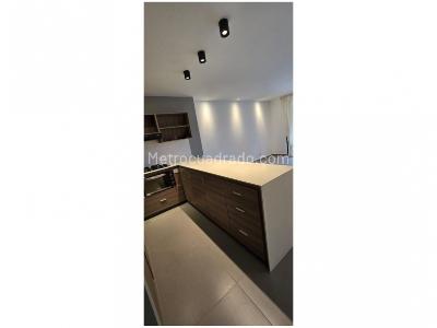 Apartamento en venta en Loma De Las Brujas, Envigado · foto 4 de 13