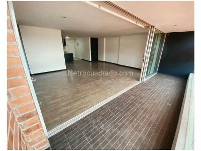 Apartamento de 3 alcobas en venta en Loma De Las Brujas, Envigado, 150 m² · foto 2 de 8
