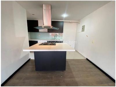 Apartamento de 3 alcobas en venta en Loma De Las Brujas, Envigado, 150 m² · foto 4 de 8