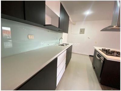 Apartamento de 3 alcobas en venta en Loma De Las Brujas, Envigado, 150 m² · foto 5 de 8