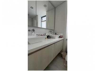 Apartamento en venta en Loma Del Escobero, Envigado · foto 4 de 8