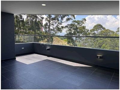 Apartamento de 3 alcobas en venta en Las Palmas, Medellín, 100 m² · foto 2 de 12