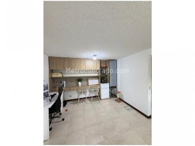 Apartamento en venta en Almeria, Medellín · foto 2 de 12