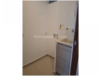 Apartamento de 1 alcoba en venta en Loma De Los Gonzalez, Medellín, 62 m² · foto 12 de 12