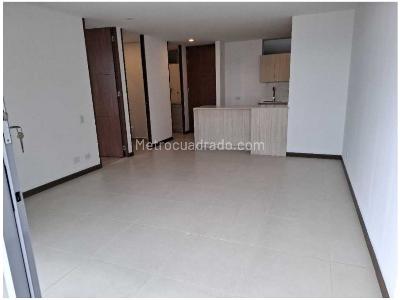 Apartamento de 1 alcoba en venta en Loma De Los Gonzalez, Medellín, 62 m² · foto 6 de 12