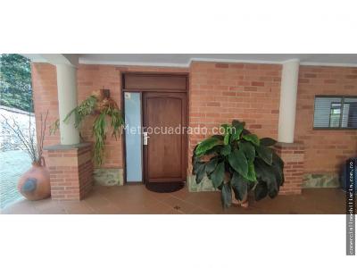 Casa de 4 alcobas en venta en Aves Maria, Sabaneta, 350 m² · foto 12 de 14