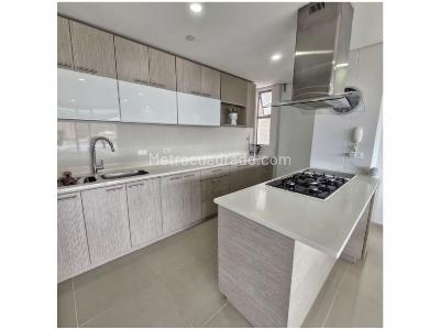 Apartamento de 3 alcobas en venta en Loma Del Chocho, Envigado, 169 m² · foto 2 de 17