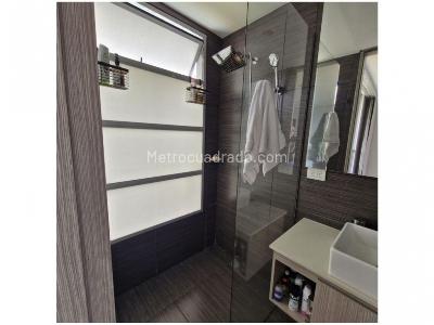 Apartamento de 3 alcobas en venta en Loma Del Chocho, Envigado, 169 m² · foto 13 de 17