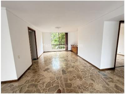Apartamento de 5 alcobas en venta en Los Catay, Medellín, 234 m² · foto 11 de 18