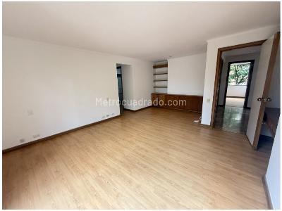 Apartamento de 5 alcobas en venta en Los Catay, Medellín, 234 m² · foto 17 de 18