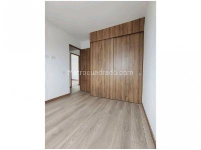 Apartamento de 3 alcobas en venta en Tres Esquinas, Sabaneta, 77 m² · foto 12 de 13