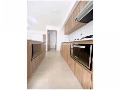 Apartamento de 3 alcobas en venta en Tres Esquinas, Sabaneta, 77 m² · foto 3 de 13