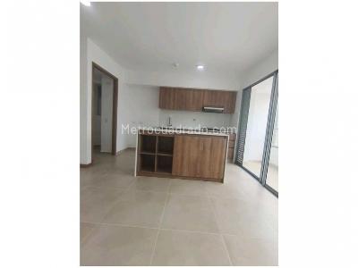 Apartamento de 3 alcobas en venta en Tres Esquinas, Sabaneta, 77 m² · foto 7 de 13
