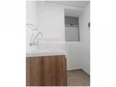 Apartamento de 3 alcobas en venta en Tres Esquinas, Sabaneta, 77 m² · foto 8 de 13