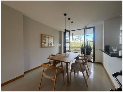 Apartamento en venta en El Campestre, Medellín · foto 2 de 13