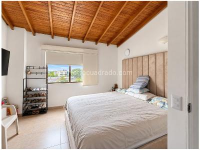 Apartamento de 3 alcobas en venta en Laureles, Medellín, 149 m² · foto 9 de 9