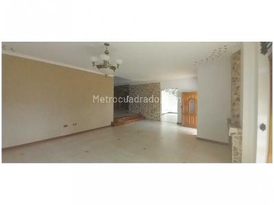 Casa de 5 alcobas en venta en Sabaneta, Sabaneta, 611 m² · foto 14 de 19